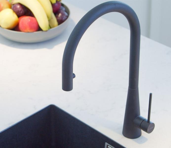 Cass&oslash;e Newform Conico k&oslash;kkenarmatur m/udtr&aelig;k - Antracit granit