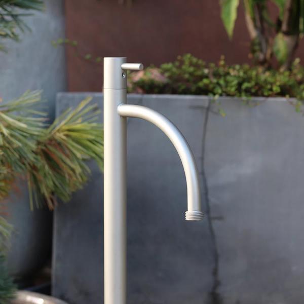 Frostline Eqi fritstående frostfri vandpost - Tappehøjde 380 mm - Rustfrit stål Frostline Eqi fritstående frostfri vandpost - Tappehøjde 380 mm - Rustfrit stål