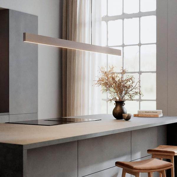 Cass&oslash;e Linea line&aelig;r pendellampe 180 cm - Mat bronze