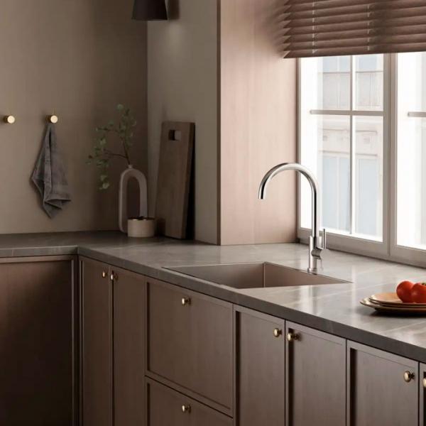 Lavabo Kubus 140 RS Round køkkenarmatur - Rustfrit stål Lavabo Kubus 140 RS Round køkkenarmatur - Rustfrit stål