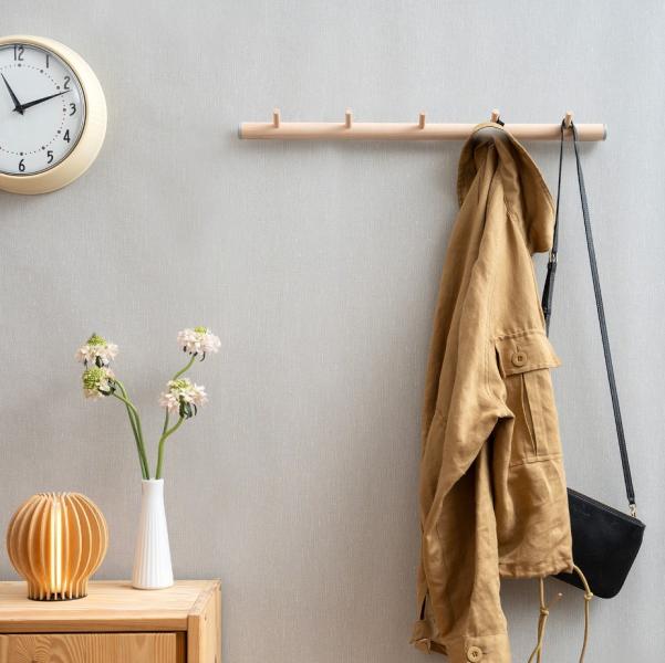 Beslagsboden vandret knagerække m/5 knager - Træ/mat grå Beslagsboden vandret knagerække m/5 knager - Træ/mat grå